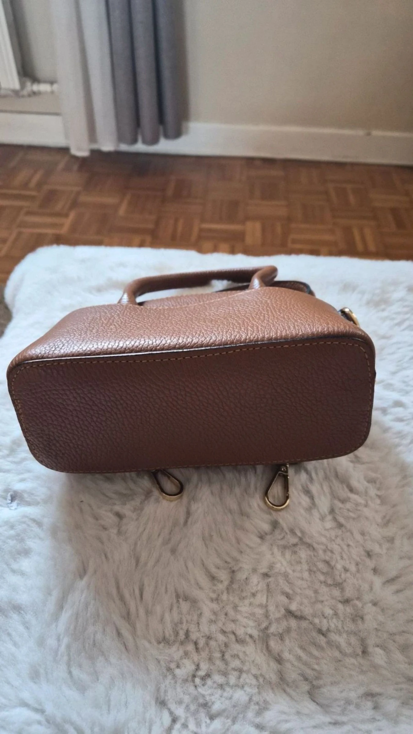Brown grained leather bag new 17x20 Cm – photo 3